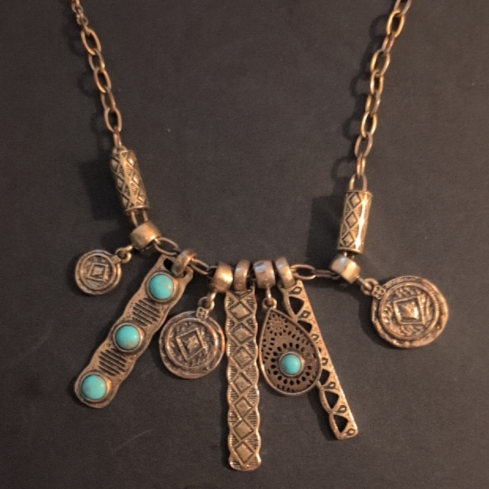 Lucky Brand Cleo Bella Tribal Bar Pendant Cluster Neck